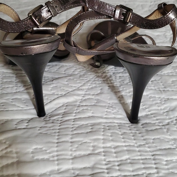 Michael Kors heels - Picture 3 of 4